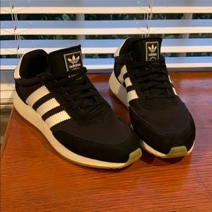 Men’s Adidas I-5923 size 10 shoes